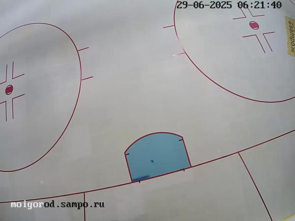 СК «Луми» Над воротами, которые у экрана